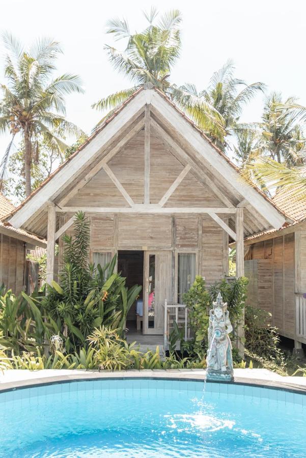 Coconut Village Guest House Lembongan Redpartner Esterno foto